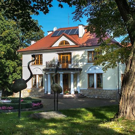 Willa Raj Nałęczów 외부 사진